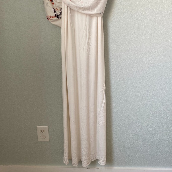 MATERNITY maxi floral dress Tiffany Rose from Nordstrom - Picture 6 of 6